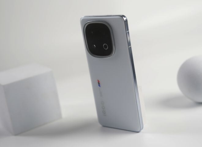 买荣耀GTPro还是iQOO13？懂行人分析配置参数对比(图2)