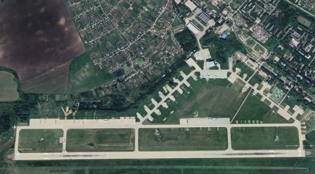 俄军受袭基地扫描：最大核潜基地浓烟滚滚已确定损失13架战机(图12)