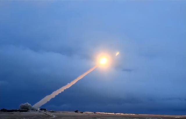 核动力微型化突破！“海燕”不止军事撬动全球格局？(图9)