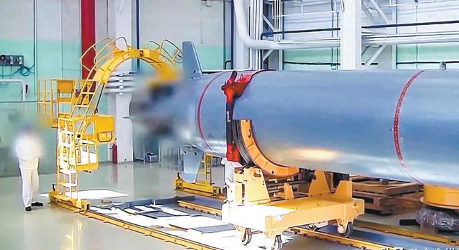 核弹头缩小千倍！普京亮出海燕杀手锏全球震惊：这不止是武器(图3)