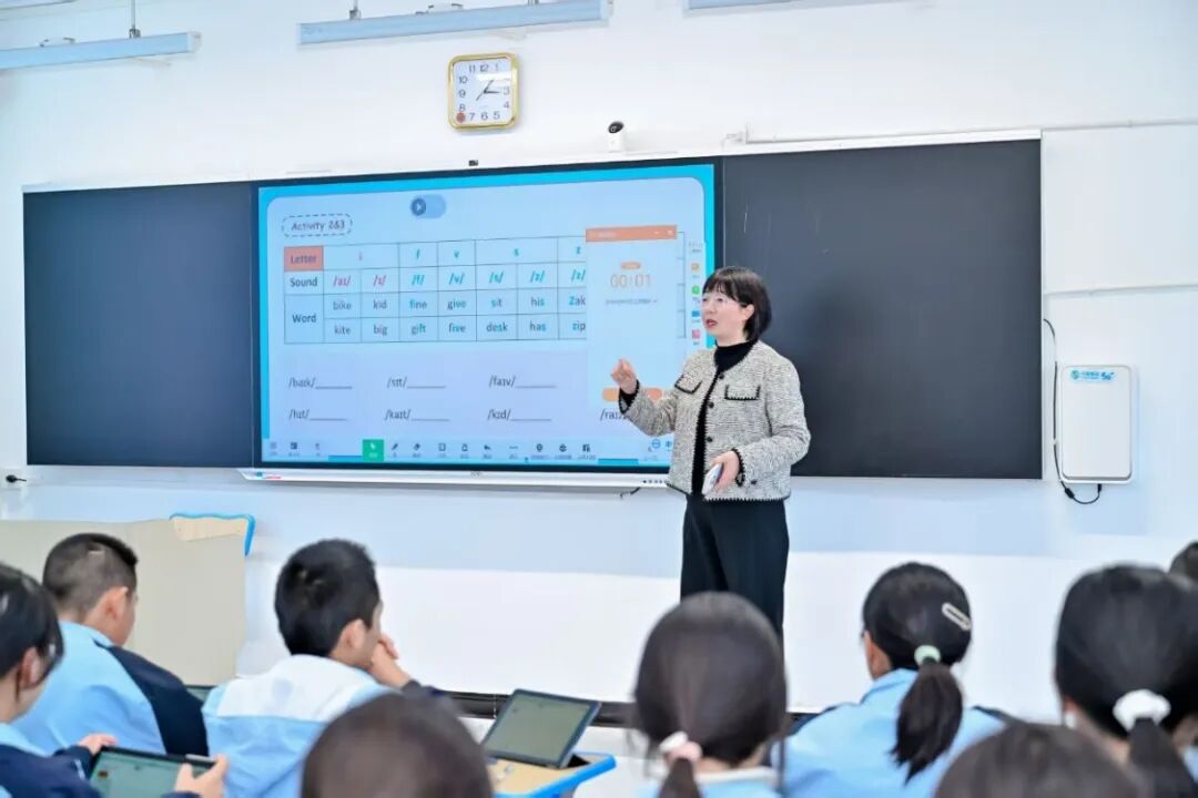 数智润黔山万象焕新颜：“桥”见贵州的数字蝶变(图7)