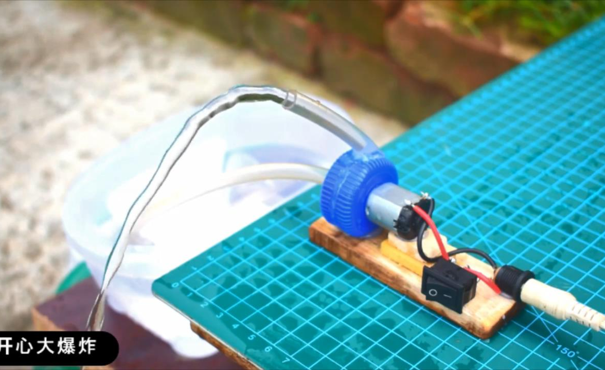 格力博：微型逆变器具备光伏充电功能汽车充电站高功率逆变器暂无对应产品