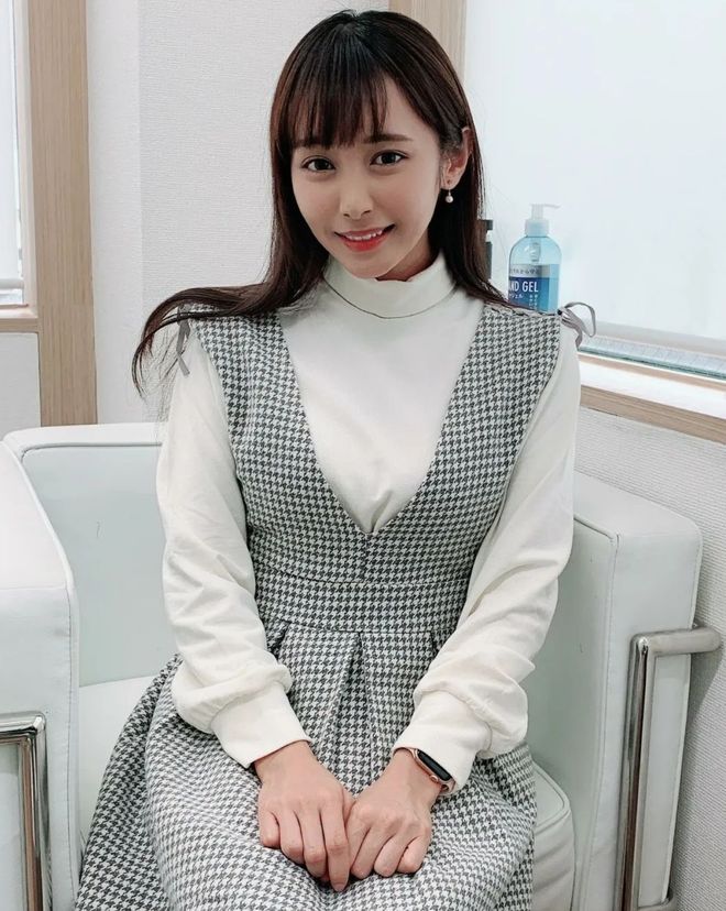 “巨乳小只马”逢见梨花：身高145cm体重38kgH杯百年难遇！(图4)