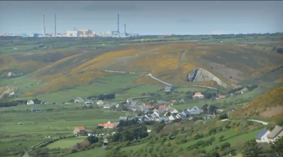 退休教师自制核电池供电？专家紧急发声！99%的人不知道的真相…(图1)