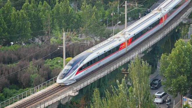 长虹求解新质生产力：以科技为本以绿色为尺(图2)