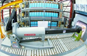 日本电磁炮海上实测成功！65马赫极速穿甲美军放弃的项目被日本攻克了？(图1)