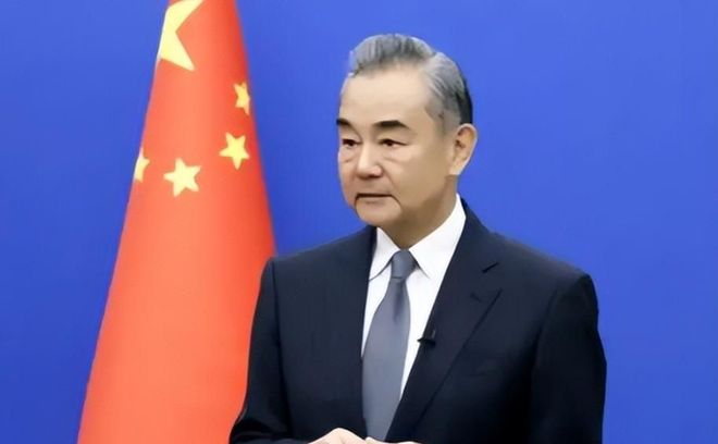 特朗普访华之前伊朗外长主动与王毅拥抱中东局势愈发明朗(图7)