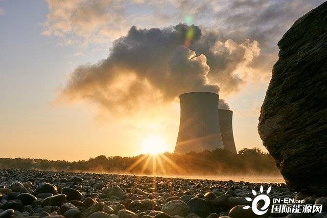 协鑫集团董事长朱共山：光伏范式革命下半场要向太空能源新赛道突围(图1)